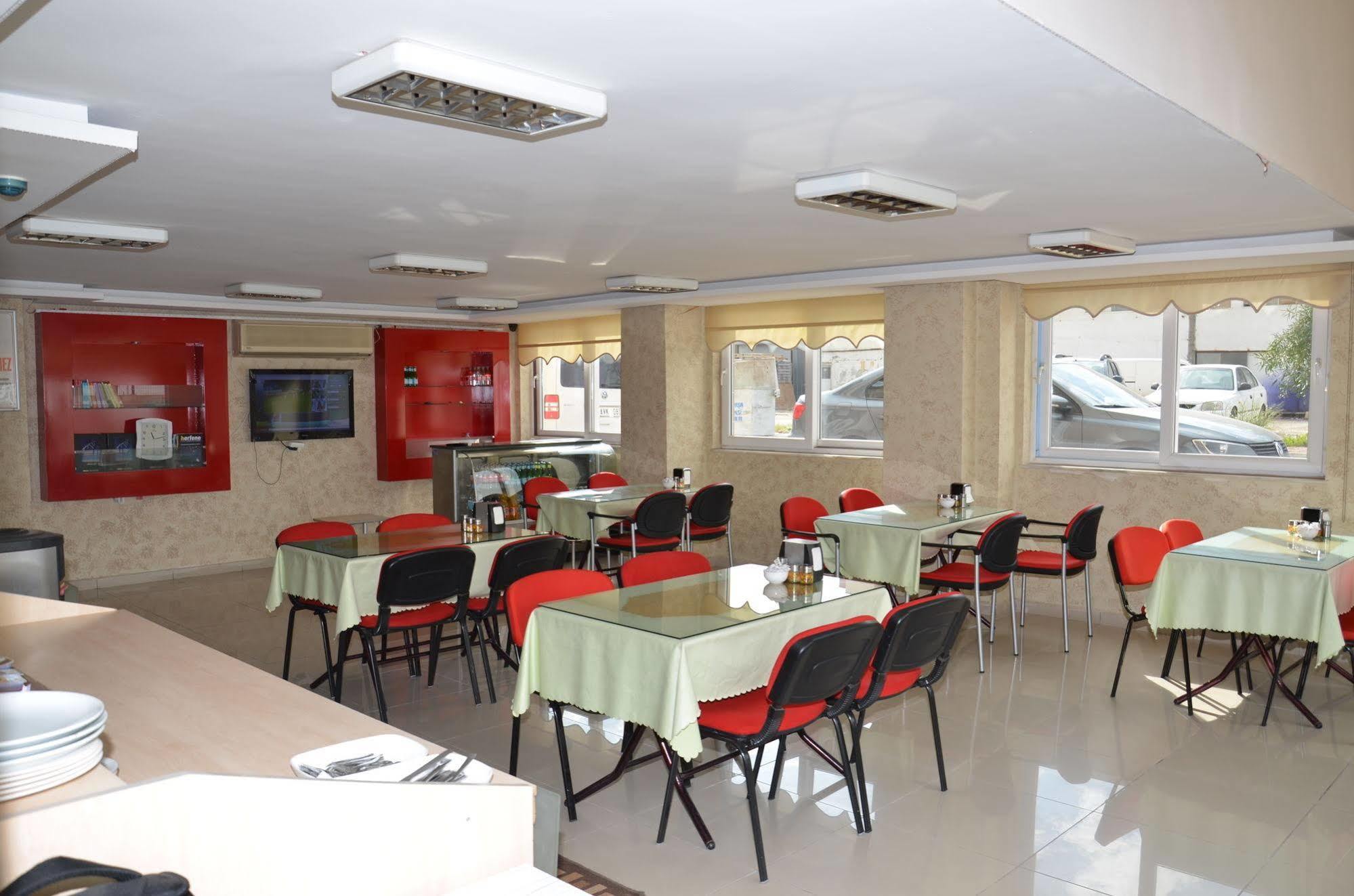 Ozturk Hotel Antalya Bagian luar foto