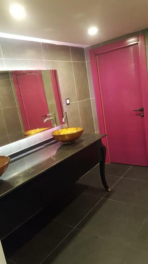 Ozturk Hotel Antalya Bagian luar foto