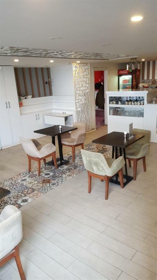 Ozturk Hotel Antalya Bagian luar foto